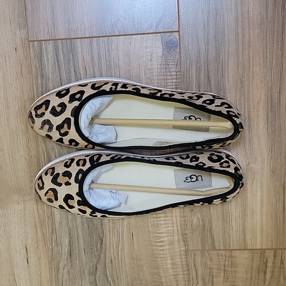 UGG leopard print pony hair flats, size US 7.5 - Picture 11 of 12